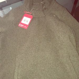 Women’s North Face Crescent Hoody (Medium) NWT